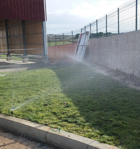 İstanbul Kurtköy Otomatik Sulama ve Rolo Çim Serim İşlemi